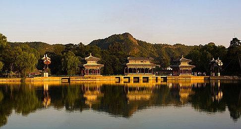 《FF7重生》制作人：游戏必须回归完全的开放世界地图